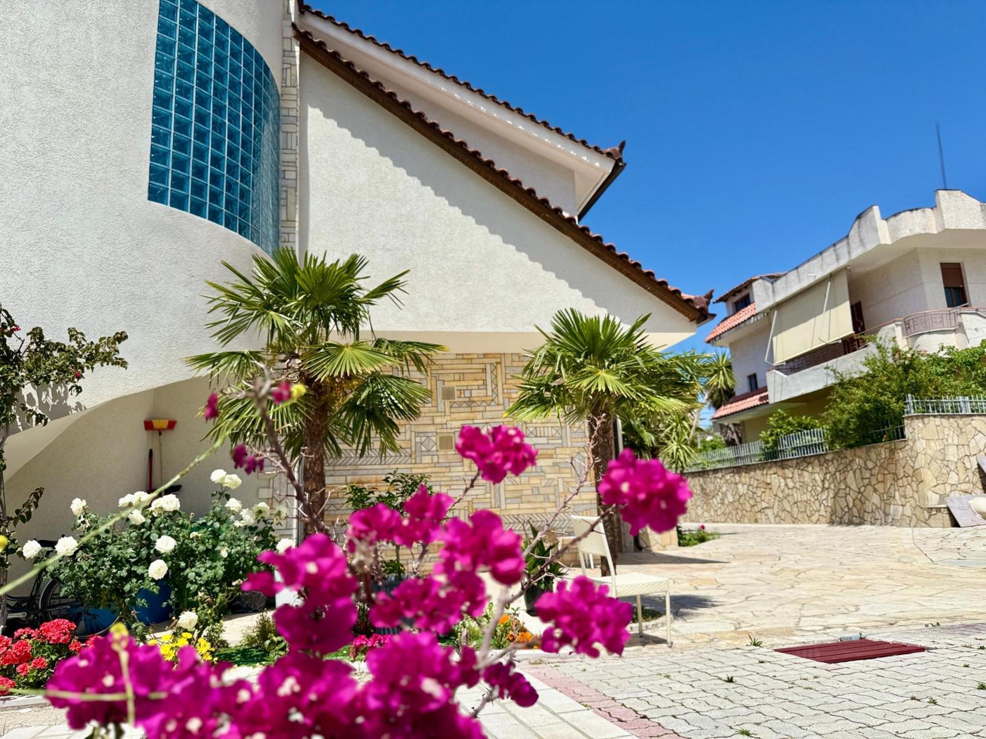 Villa Ida Apartments Влёра Экстерьер фото